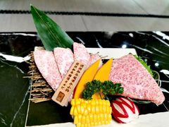 -山川小町·极番烧肉(新地假日广场店)