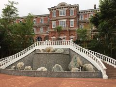 -香港大学