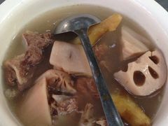 排骨莲藕汤小份-海韵人家.海景花园经典云南菜(双廊店)