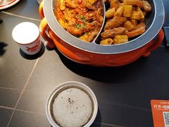 -多嘴超级肉蟹煲(中街恒隆故宫店)