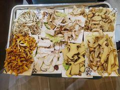 -野菌皇海景野生菌火锅(滨海大道店)
