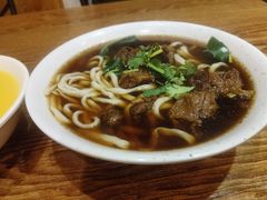 -清真吴记门钉肉饼·喜多利