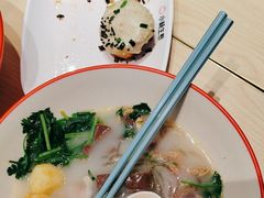 -小杨生煎(金山百联购物中心3楼店)