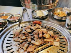 -哈哈碳都·牛肋条无限自助烤肉(台江万达店)