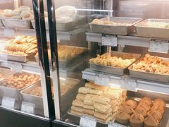 面包甜点陈列柜-洪长兴(云南南路店)