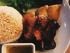 招牌三宝饭-来龙里 精致 东南亚餐室(万象城店)