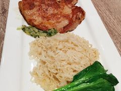 带骨猪扒捞公仔面-敏华冰厅(天河城店)