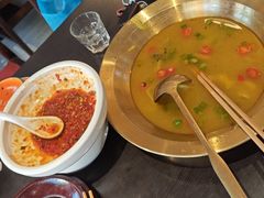 -川流不息·地道川菜·小龙虾(松东路店)