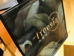 -小苍兰风铃草·礼物蛋糕(沈阳店)