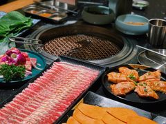 -韩烧牛中牛·甄选黑牛烤肉(黑金店)