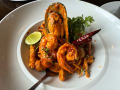-Chom Cafe and Restaurant