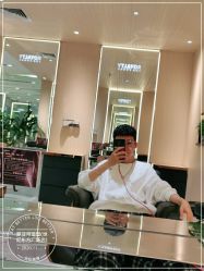 -罗亚帝造型·烫发染发