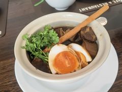 -Chom Cafe and Restaurant