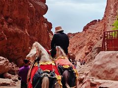 -天山神秘大峡谷