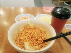 -李先生牛肉面大王(上海站南广场店)