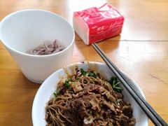 -崇州余荞面(落虹桥店)
