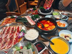 -明洞阿姨·韩式酱蟹烤肉·创意料理(三元桥店)