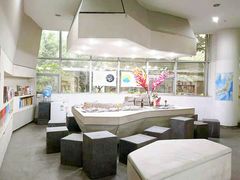 -成都濑川外国语学校