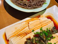 皮蛋豆腐-胖哥俩肉蟹煲(虹口龙之梦店)