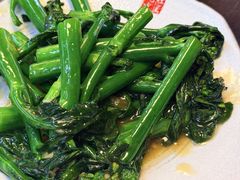 招牌芥兰-红星光发煲仔饭(文海店)