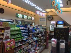-全家便利店(愚园店)