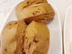 -李与白包子铺(桐梓林店)