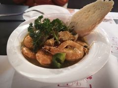 -樱花里音乐餐吧·牛扒椰子鸡(东圃店)