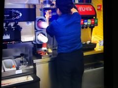 大堂-麦当劳(城西银泰店)