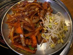 炒鱿鱼-包装马车·韩国料理·포장마차