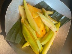 酸嘢芒果-Ameigo梅果·云贵川bistro(长宁来福士店)