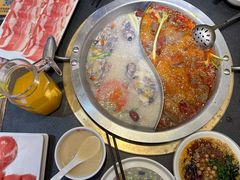 -沸炉重庆老火锅(军事博物馆店)