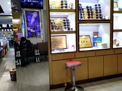 -西南眼镜·蔡司·依视路战略合作店(南街店)