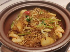 蟹黄海皇粉丝煲-扬州香格里拉·香宫中餐厅