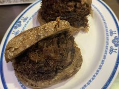 烧饼夹烧牛羊肉-老爆肚满五香烧牛羊肉