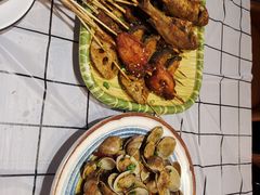 -顶峰夜宴·龙虾烧烤大排档(九江学院店)