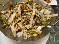 -一口猪海鲜浑锅·东北家常菜