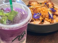 -Chom Cafe and Restaurant