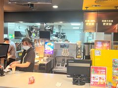 -麦当劳(杨林得来速店)