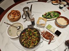 -梅利汴京烤鸭•开封豫菜地标店(东司门店)