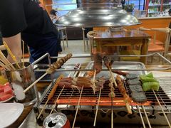 -哈尔滨小酒馆·鲜肉现穿自助烧烤(康新花园店)