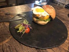 -HIGH FIVE哈福手工汉堡(桂林路店)