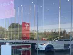 -TESLA 特斯拉(北京南四环中路特斯拉中心)
