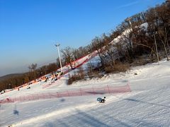 -庙香山滑雪场