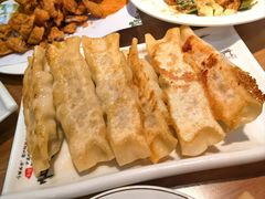 肉三鲜锅贴-春水锅贴·传统鲁菜(大明湖店)