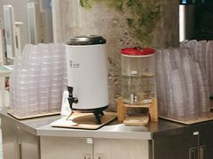 -老乡鸡(上海白玉兰广场店)