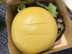 芝香牛牛月亮堡-麦当劳(石家庄北国店)