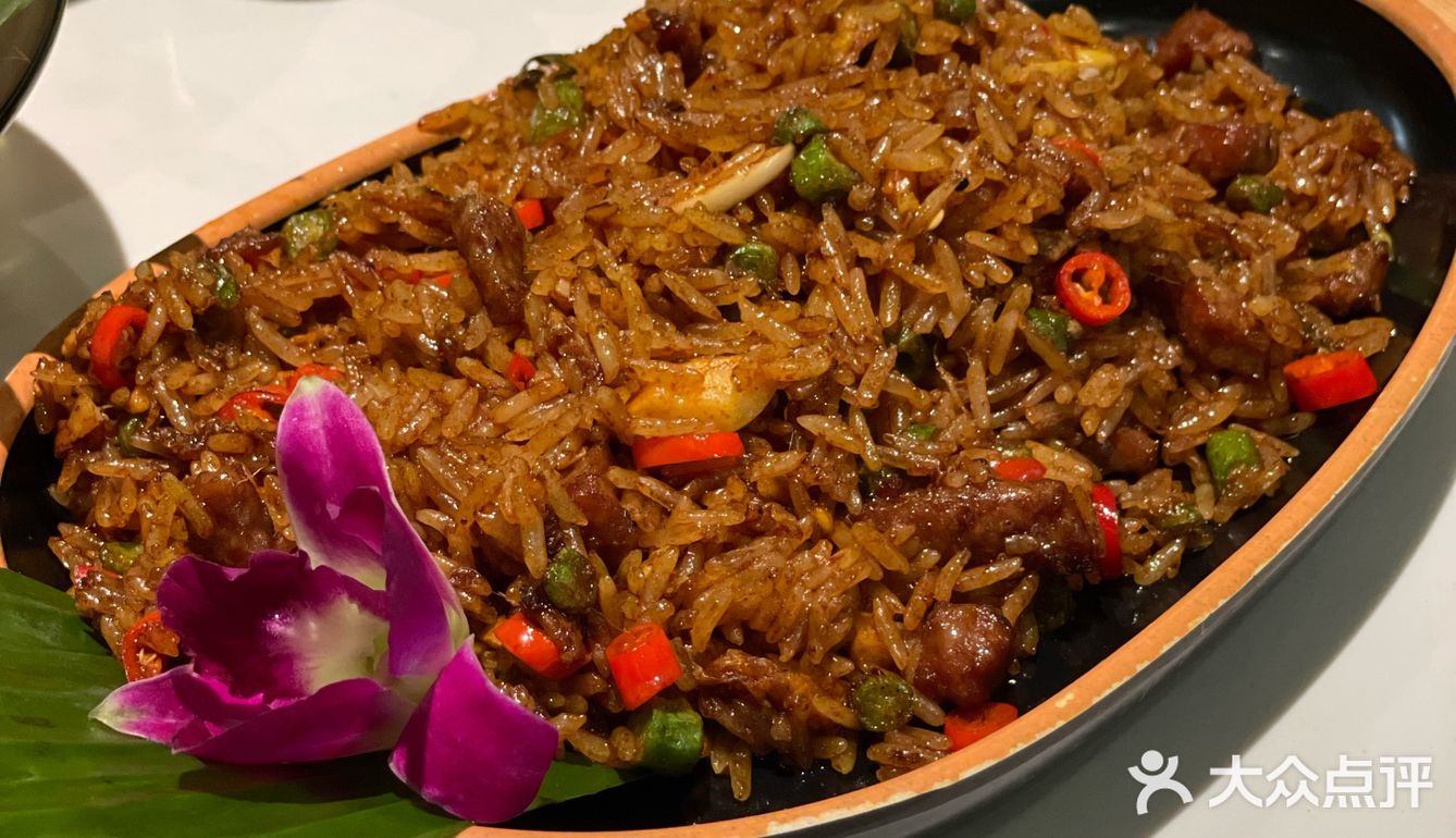 属于全场最佳 「香草牛肉炒饭」炒饭也属于比较咸香的口感