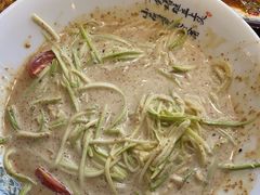 -靠山屯东北农家菜(八龙桥雅苑店)
