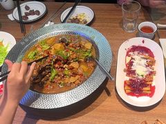 -俭寨大盘鸡·手抓肉·烧烤新疆菜(乌苏路店)