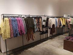 -URBAN REVIVO(西安Momopark店)